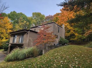 240 Knight Rd, Vestal, NY 13850