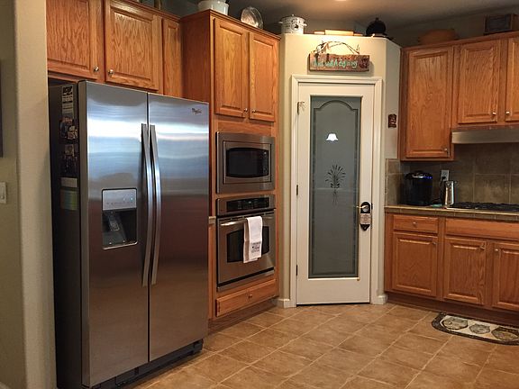 5th image of 532 Buckaroo Ct
