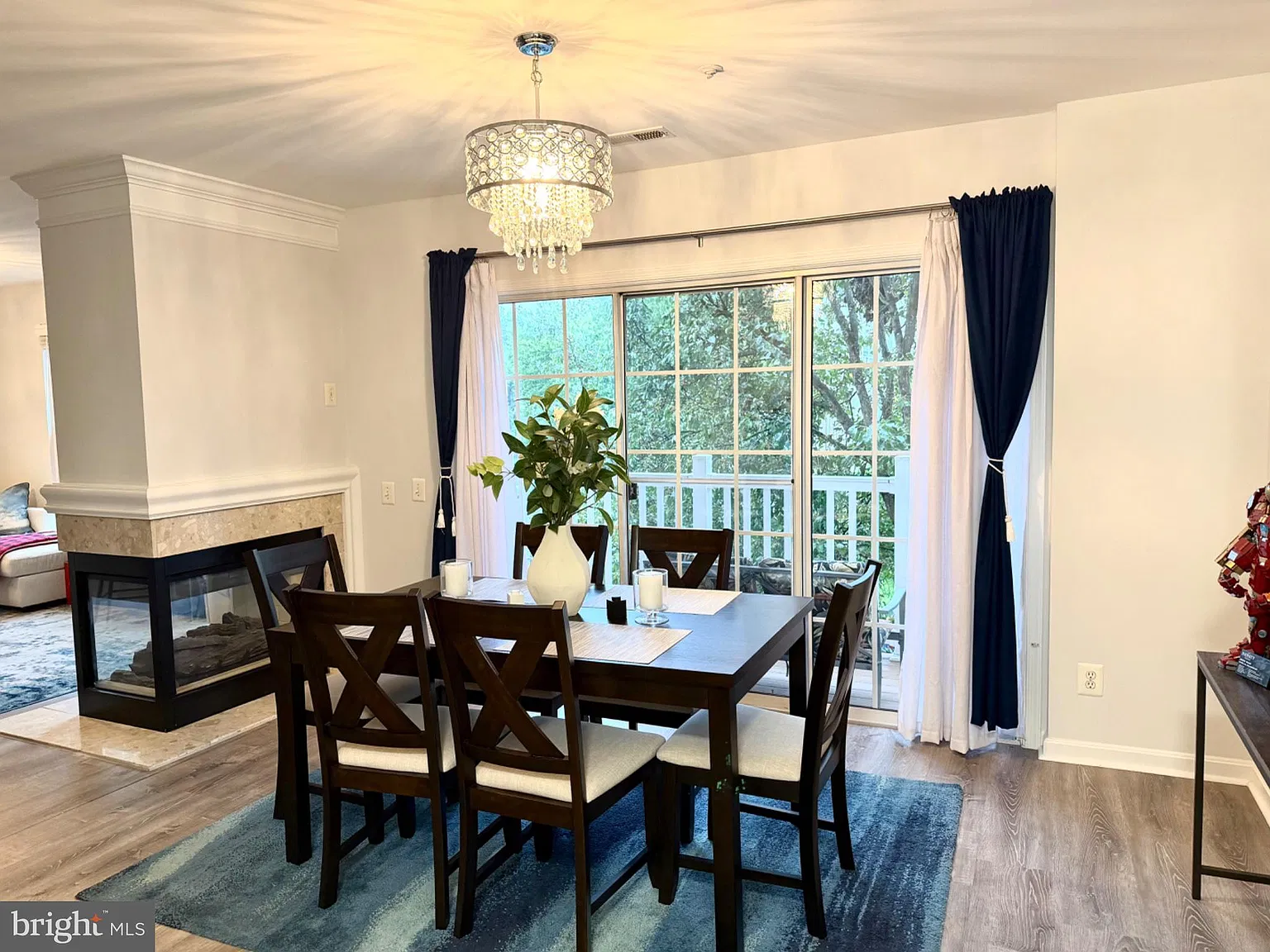 2 bed, 2.5 bath, 1204 sqft, $2,600 — Photo 4