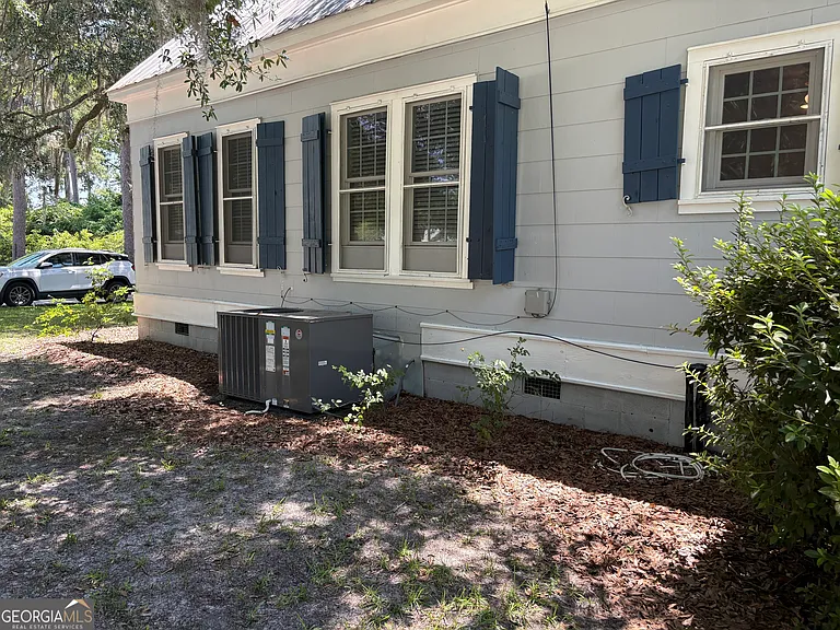 504 N Maple St — Photo 16