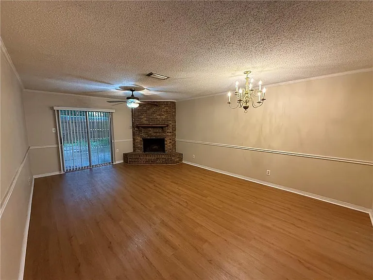 957 Navco Rd — Photo 6