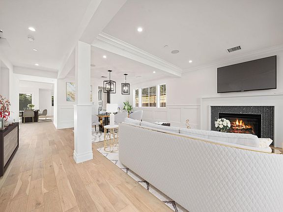 5th image of 4179 Kenyon Ave