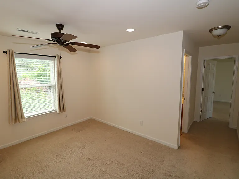 4022 Linsbury Ct — Photo 26