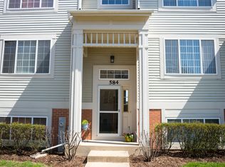 584 New Haven Dr, Cary, IL 60013