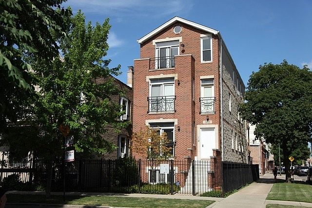 1st image of 1401 N Artesian Ave #3