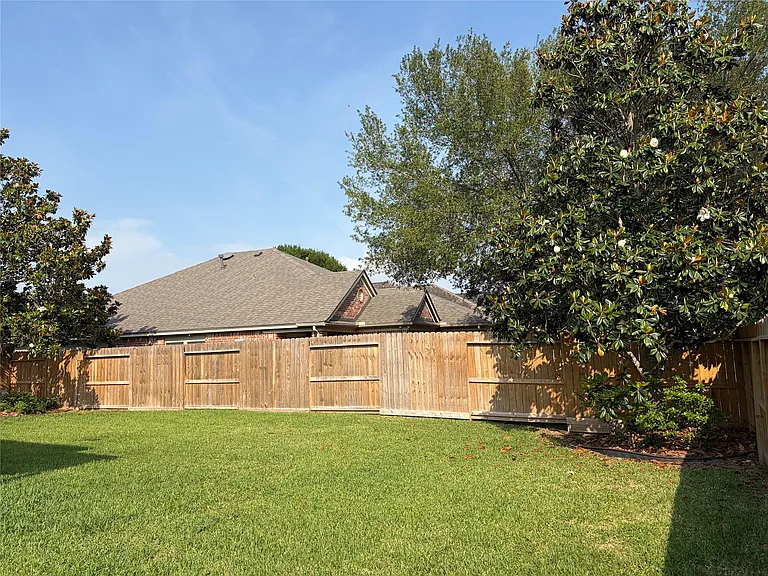 2515 Silverton Bnd — Photo 11