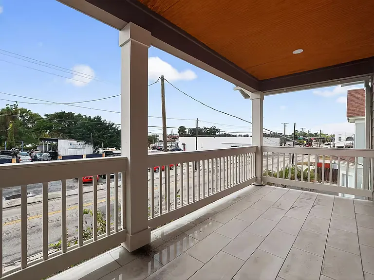 210 E Columbus Dr #B — Photo 30