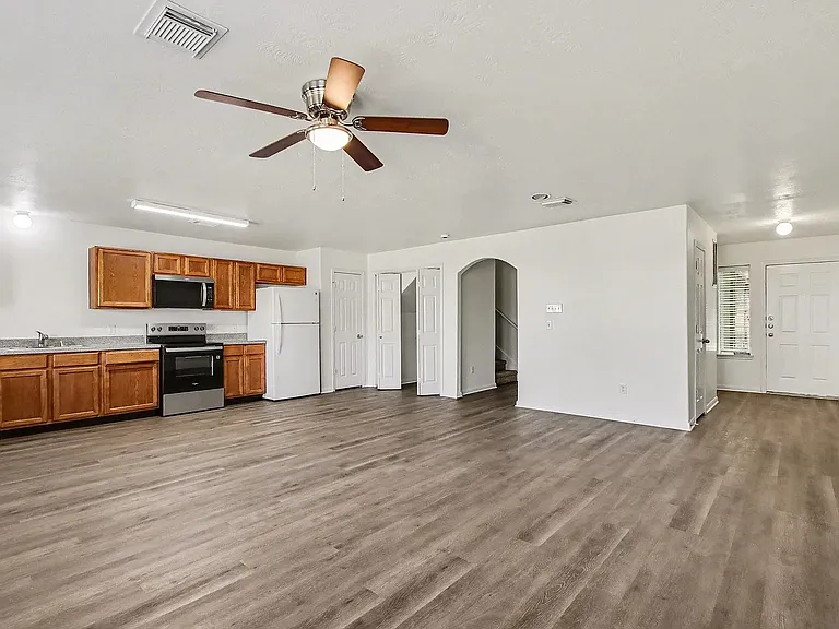 19414 Dry Canyon Ct — Photo 9