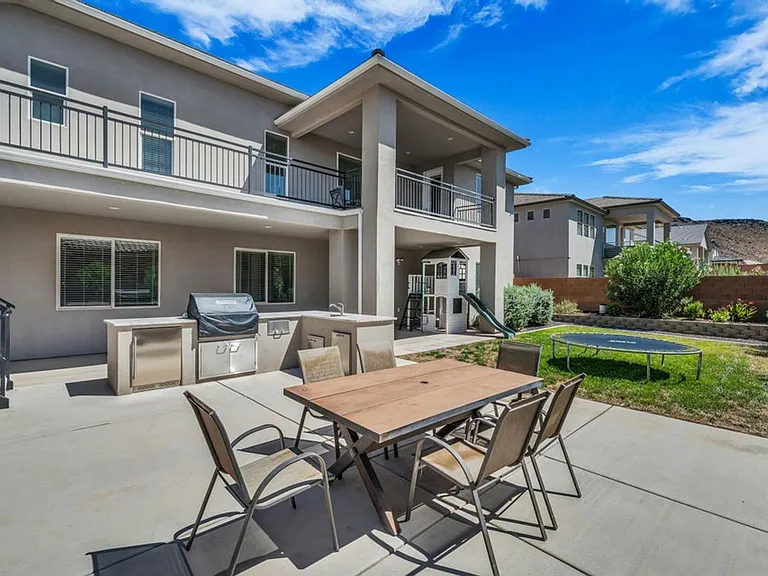 2792 S 3250 W — Photo 39