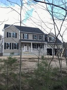 94 Hunts Bridge Rd, North Attleboro, MA, 02760