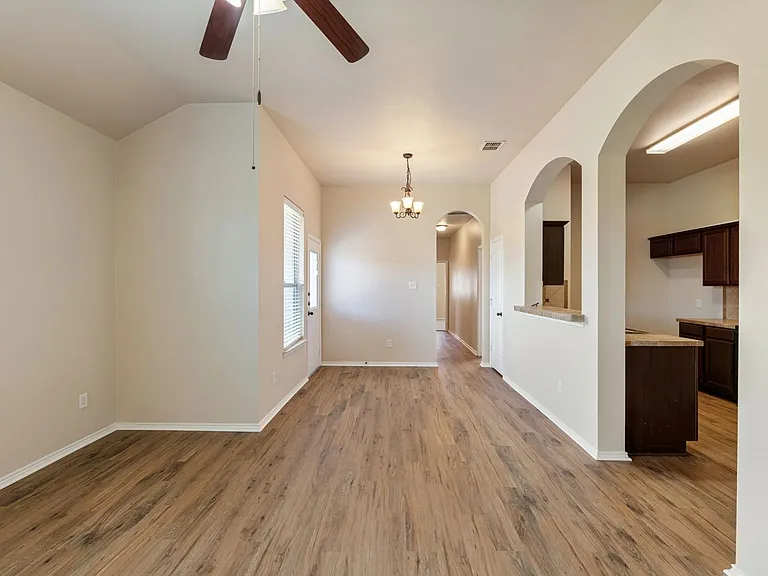 332 Schirra Ct — Photo 3