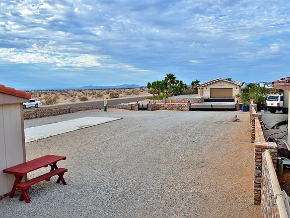 3rd image of 12513 E 47th Ln