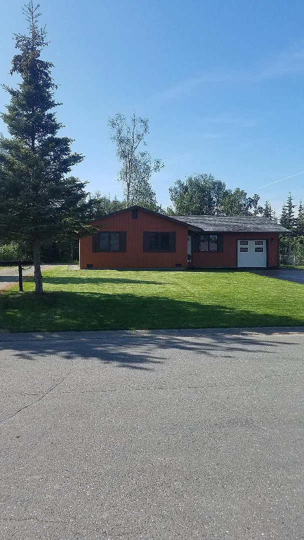 3 bed, 1200 sqft, $3,000 — Photo 3