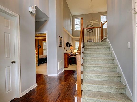 5th image of 3055 Darien Park Dr
