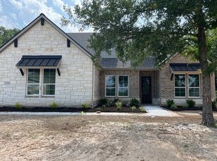 2104 Crystal Palace Blvd, Alvarado, TX 76009