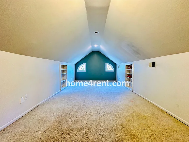 211 W 66th St — Photo 36