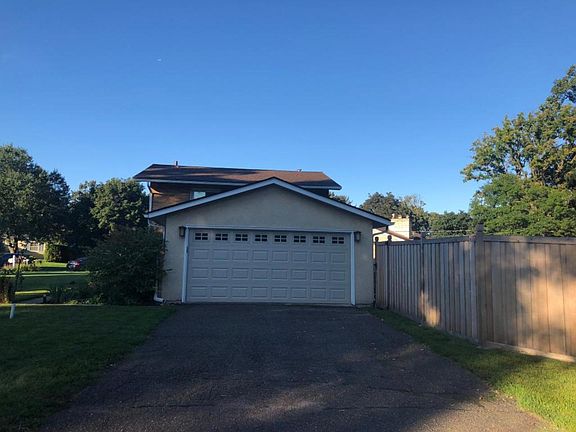 2nd image of 2253 Southwood Dr