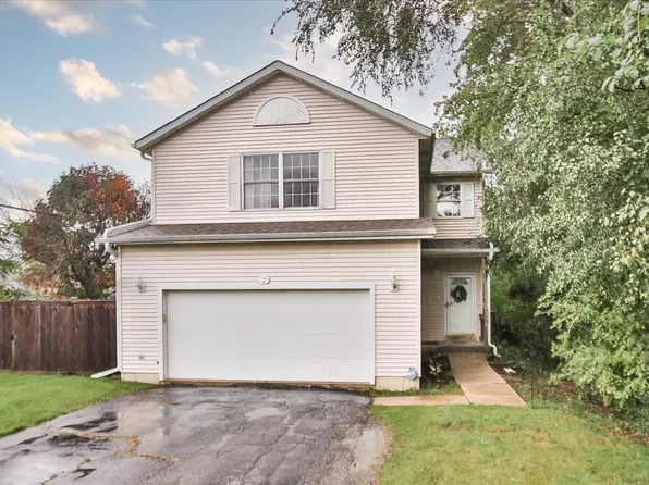 2 Terrace Ln, Lake Zurich, IL 60047