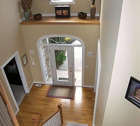 3rd image of 730 S Sussex Ct