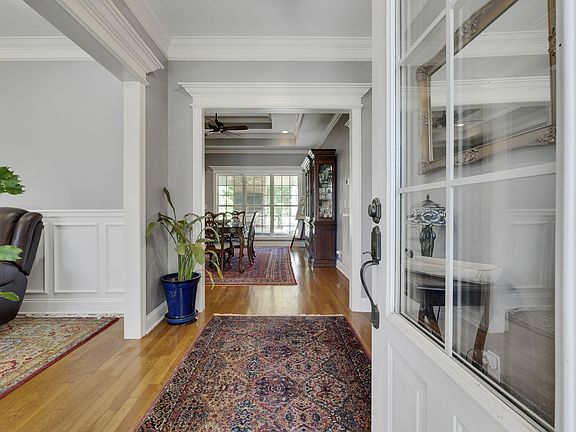 4th image of 1734 Satinwood Dr