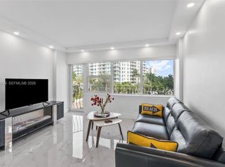 3250 NE 28th St APT 403, Fort Lauderdale, FL 33308