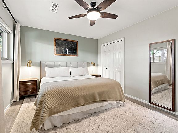 5th image of 3042 N Malinda Dr