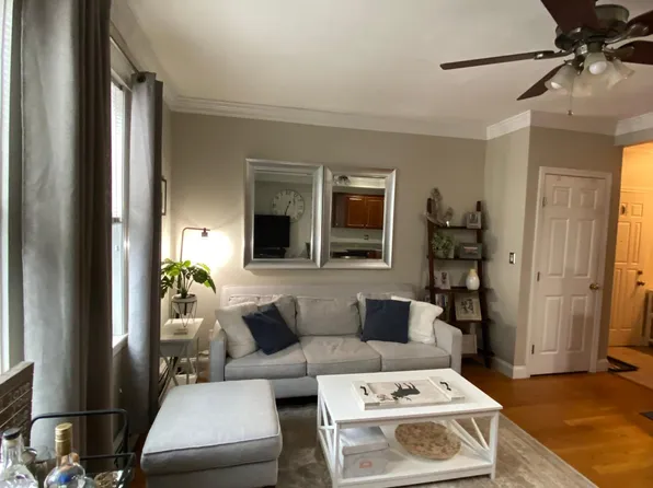 608 E 6th St, South Boston, MA 02127