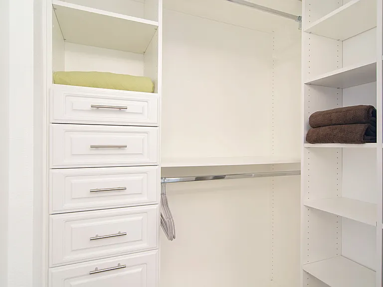 1970 Columbia St #406 — Photo 3