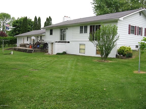 2nd image of 7103 72nd Ave