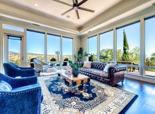 650 Royal Oak Ct, Redding, CA 96001