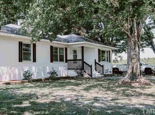 6098 Airport Rd, Bear Creek, NC 27207