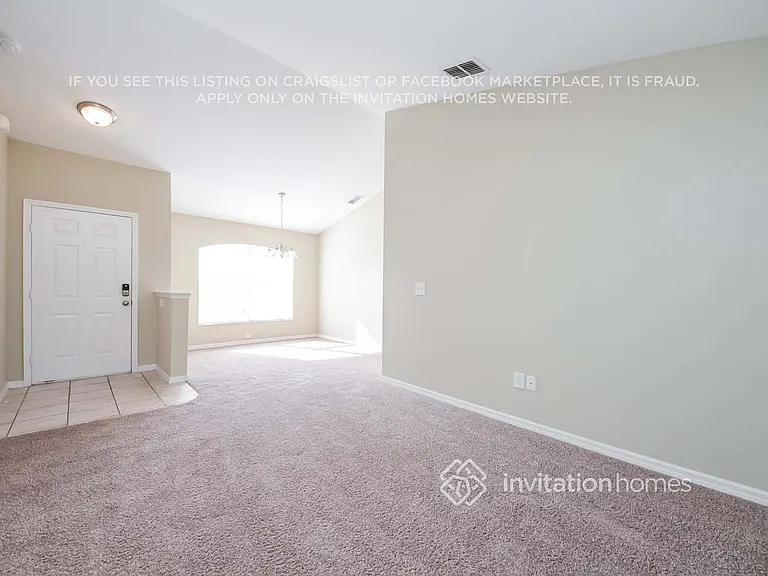 1131 Windy Bluff Dr — Photo 3