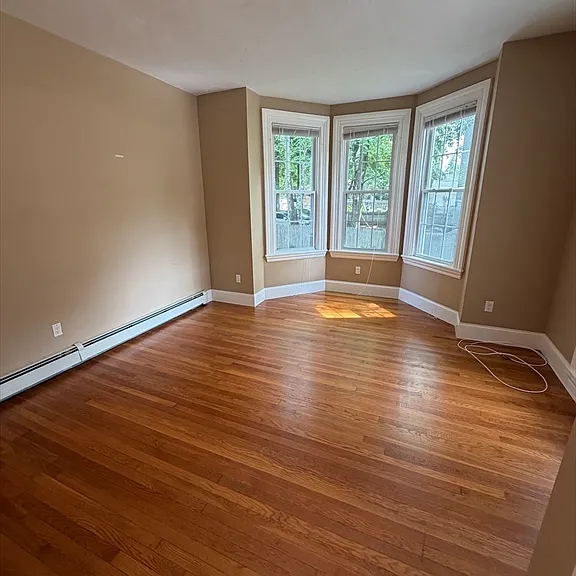 32 Warren St #1 — Photo 4