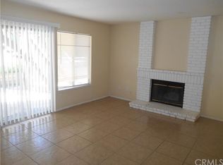 3049 Road Runner, Highland, CA 92346