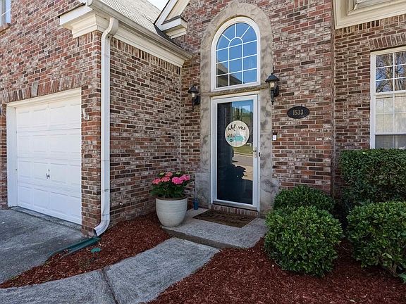 4th image of 1533 Deer Valley Dr