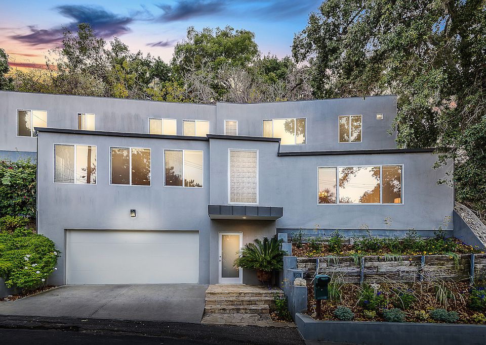 1st image of 3753 Avenida Del Sol