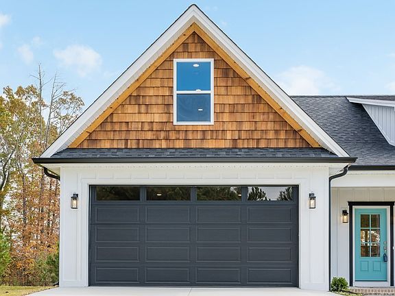 2nd image of 165 Greenbriar Trl NE #2