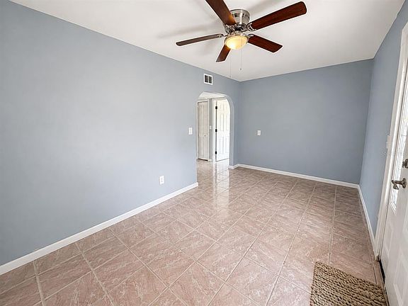 2nd image of 4824 LIMESTONE DRIVE