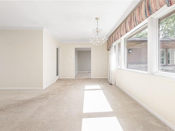 5th image of 5965 Gladden Dr