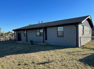 107 Sterling Dr, Chickasha, OK 73018