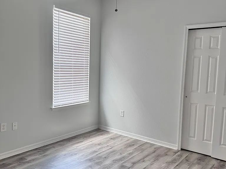 13315 Meadow Bay Loop — Photo 8