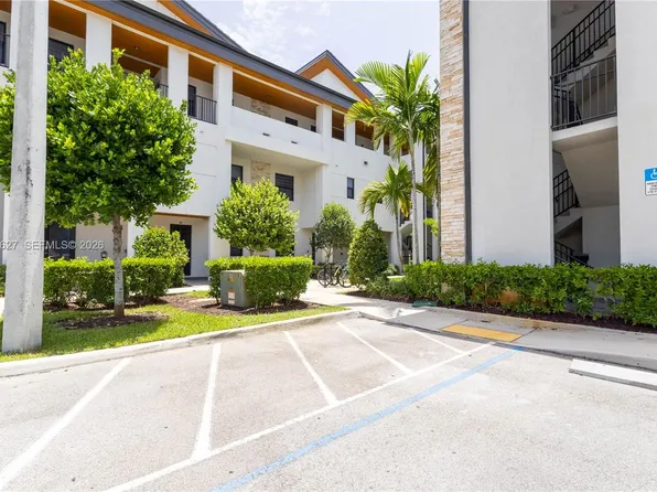 10407 NW 82nd St, Miami, FL 33178