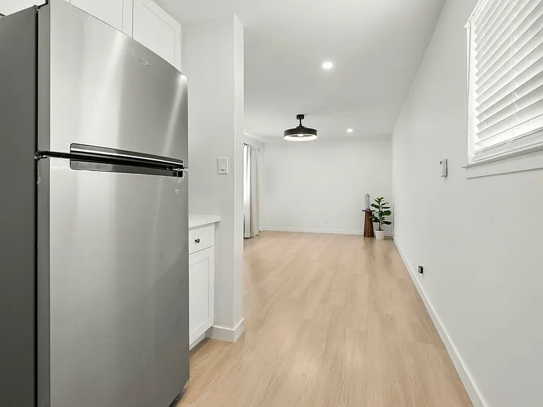 231 Price St #4 — Photo 9