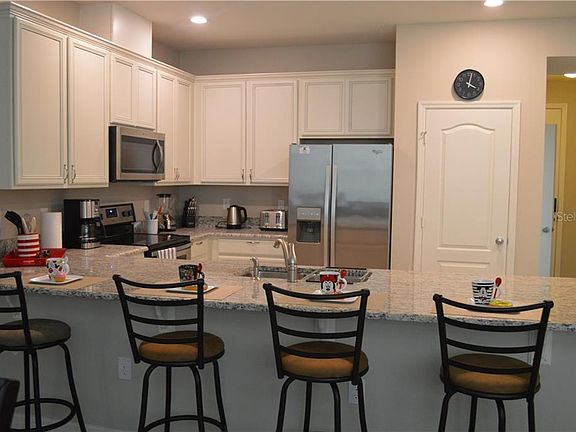 5th image of 5132 Adelaide Dr