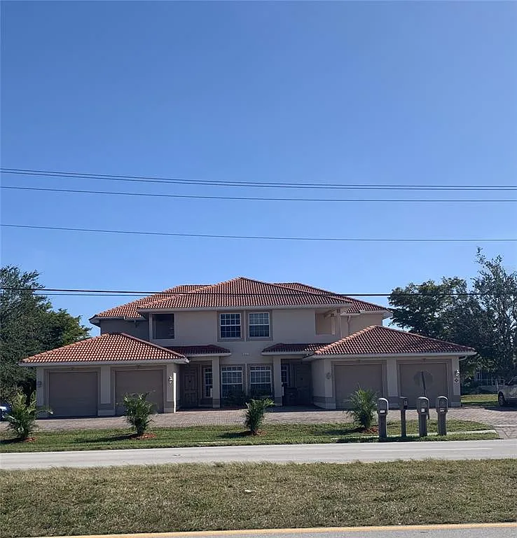 2 bed, 2.0 bath, 1265 sqft, $1,525 — Photo 1