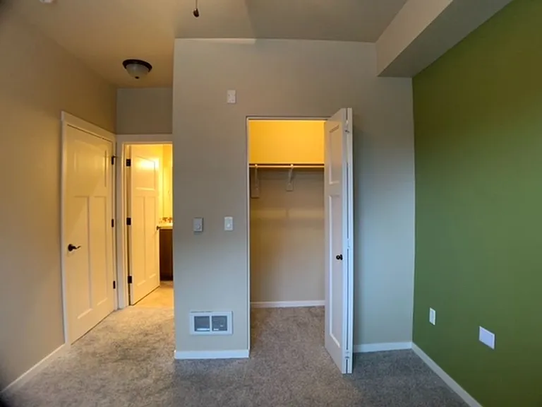 13905 SW Meridian St #310 — Photo 30