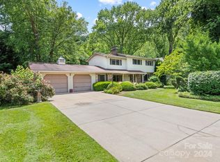 47 Meadowood Ln, Waynesville, NC 28786