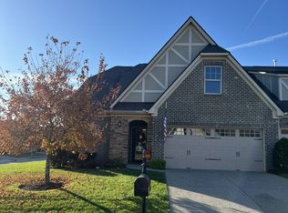 863 Meadowcrest Way, Lebanon, TN 37090