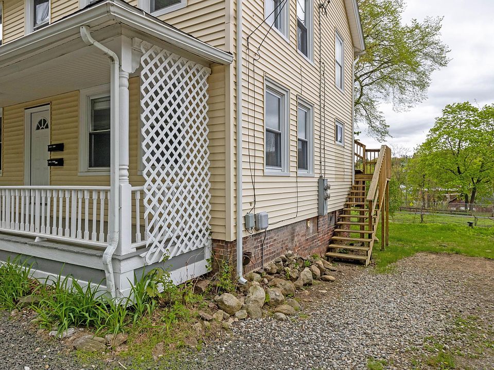 4 Starr Pl East Hampton CT Zillow