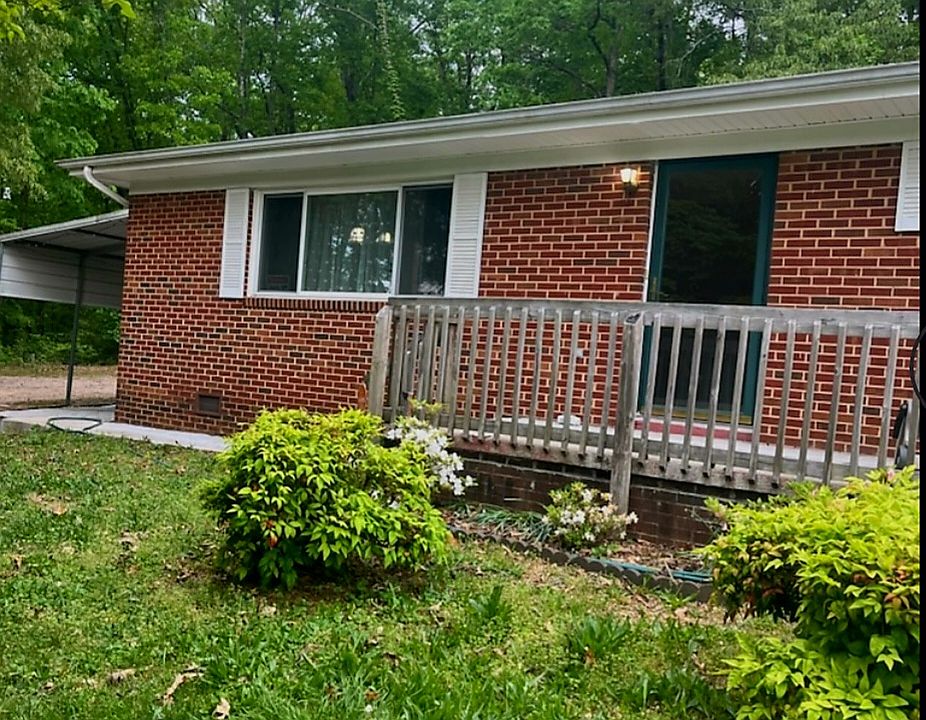 2nd image of 515 Hogan Rd